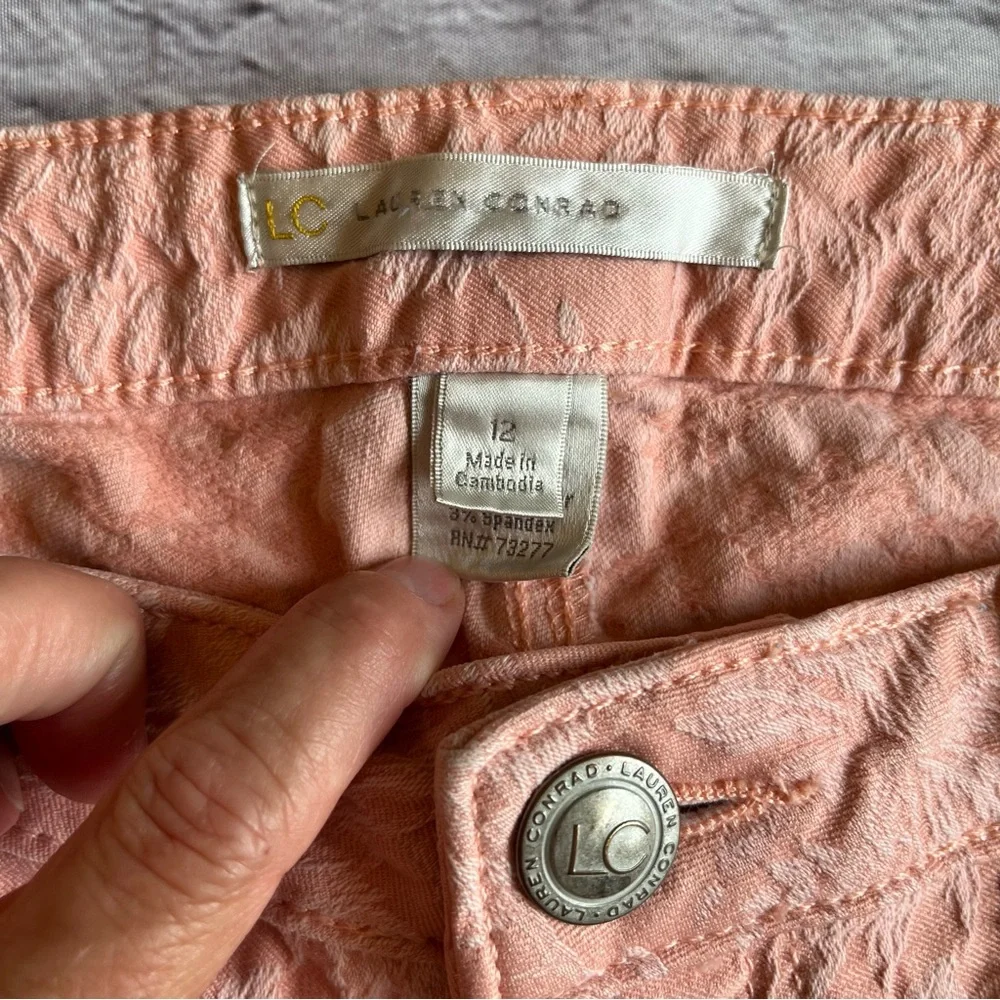 LC Lauren Conrad Coral Jacquard Pants 12 Casual Floral - Picture 2 of 10